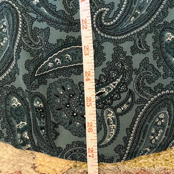 Vintage Nora Noh Woman's Blouse Size M 100% Silk Green Paisley - Picture 5 of 7